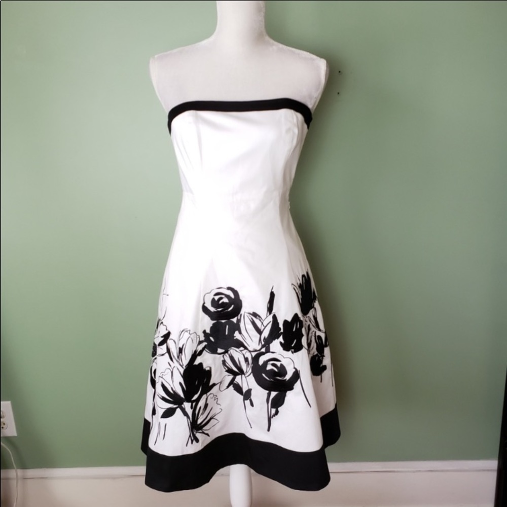 WHBM Floral Strapless Dress Embroidered Corset White House Black Market SZ4 - Picture 1 of 14